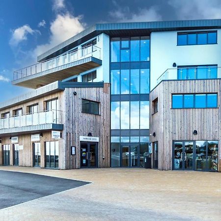 No 3 Ocean Cabins Bunk Bed - Saundersfoot Harbour Exterior photo